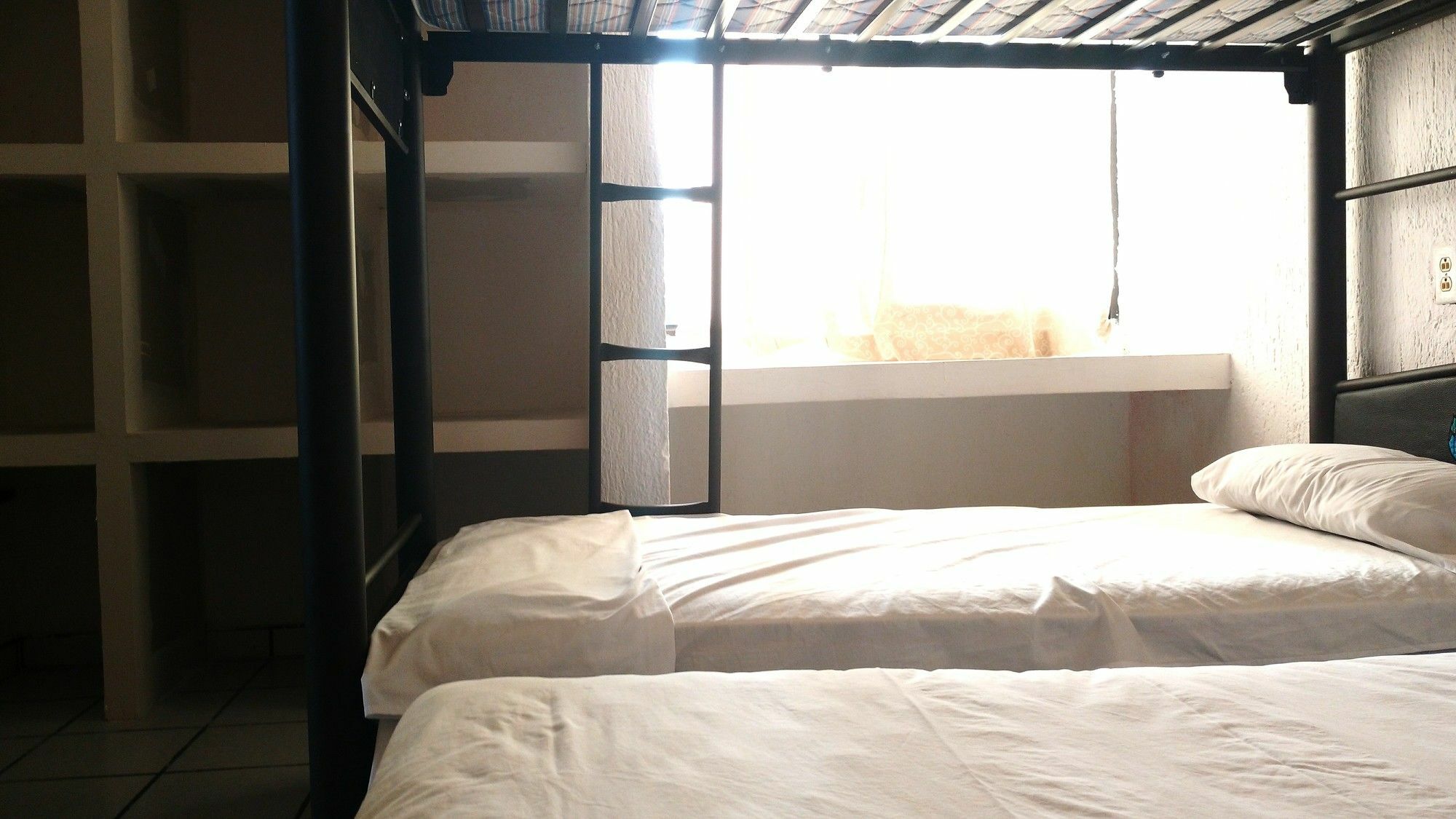 Guest house Kukulcan & Friends 2*