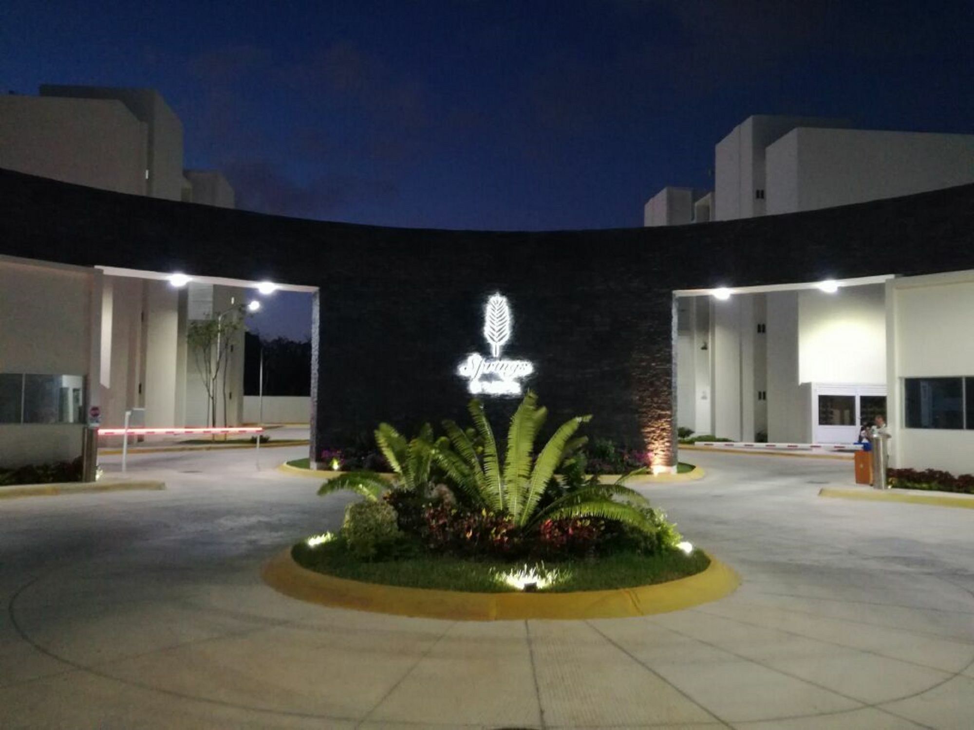 Apartamento Springs Luxury By The Spot *