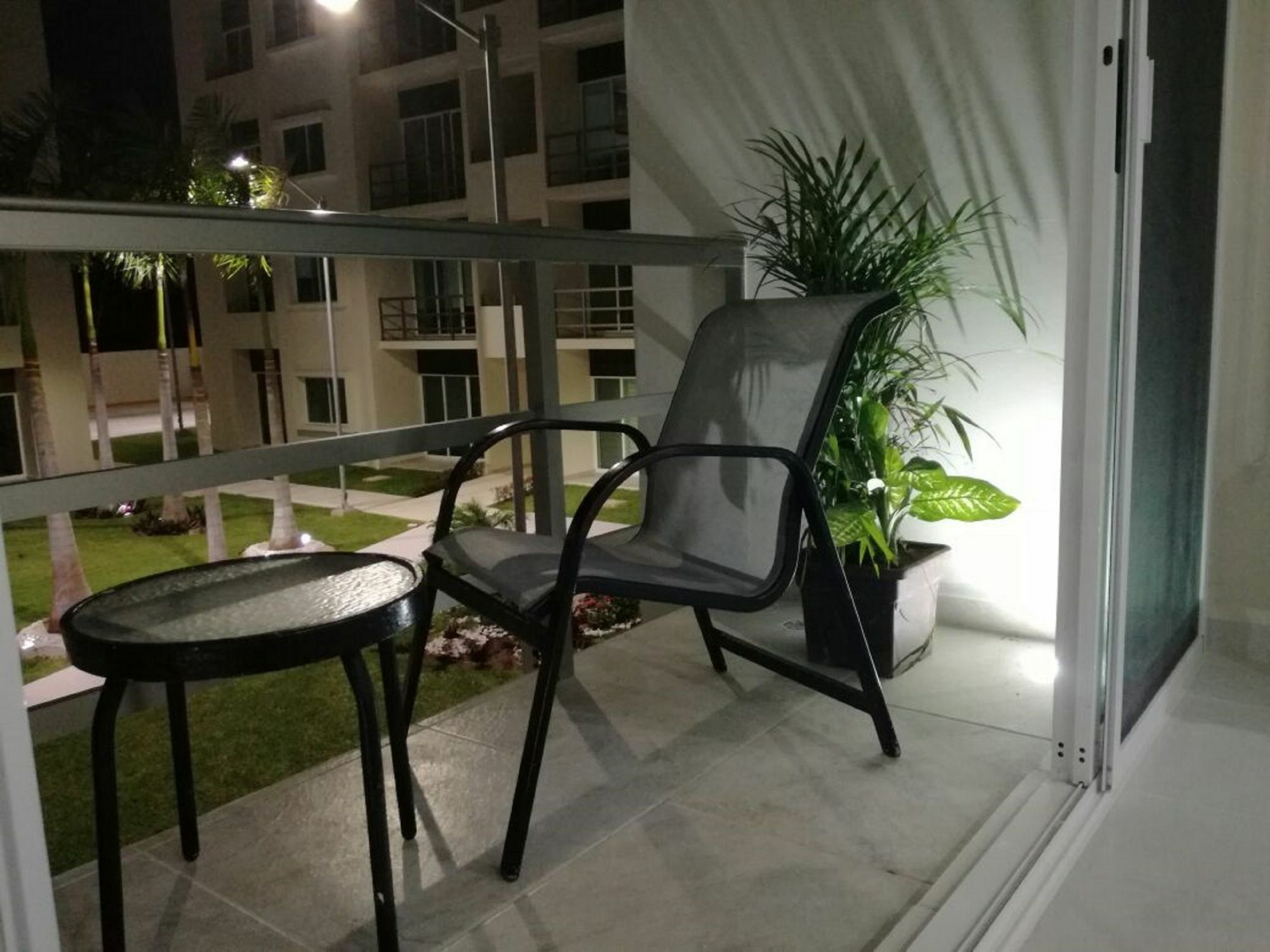 Springs Luxury By The Spot
