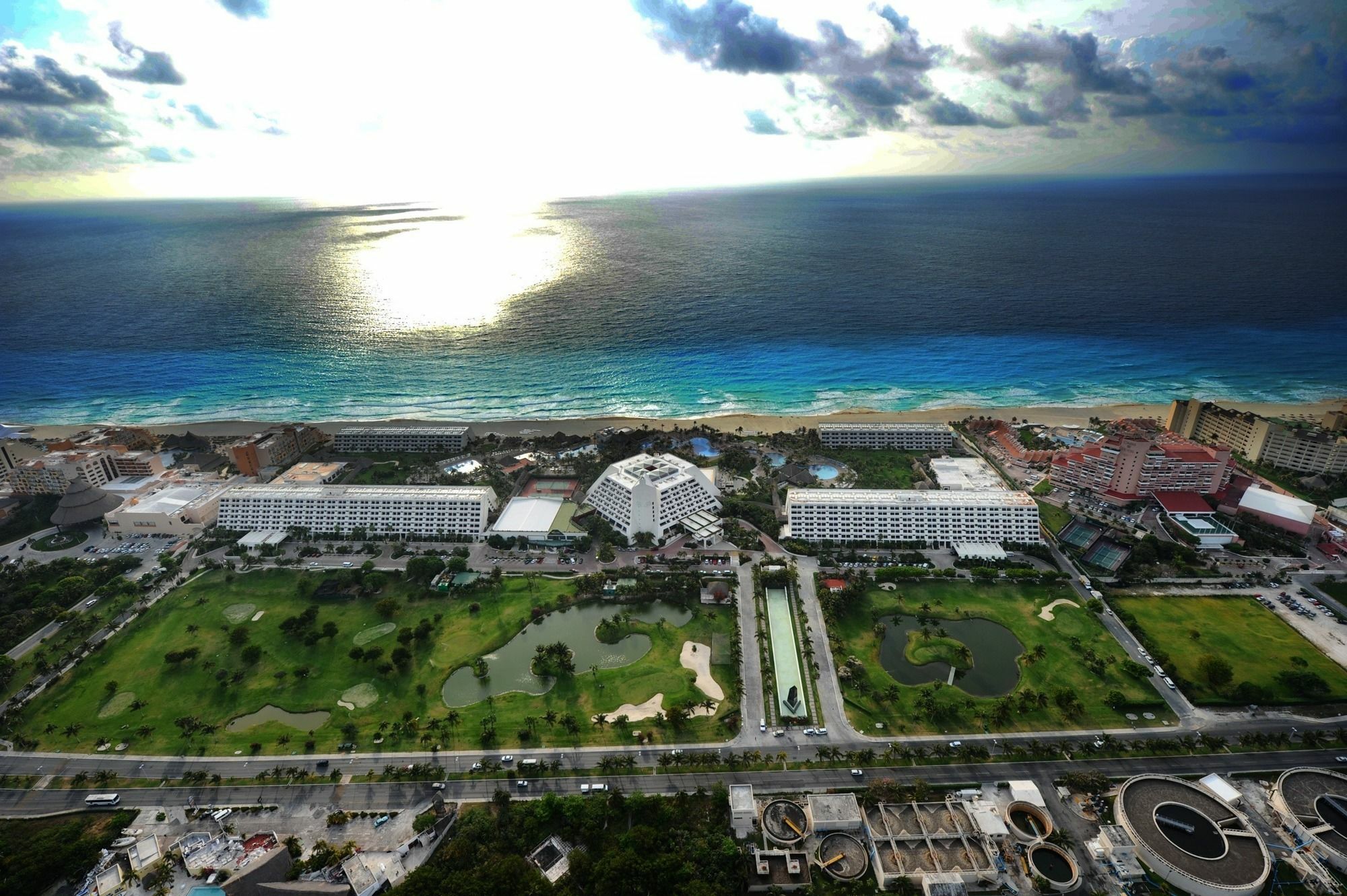 Oasis Lite Resort Cancún