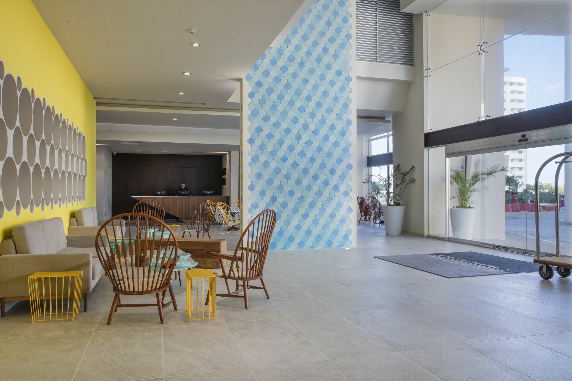 Krystal Urban Centro Cancún