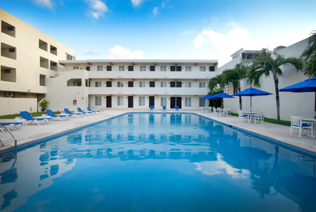 Bonampak Hotel Cancún