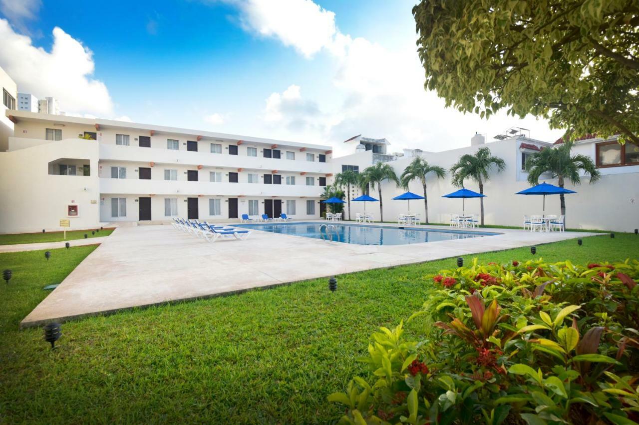 Bonampak Hotel Cancún