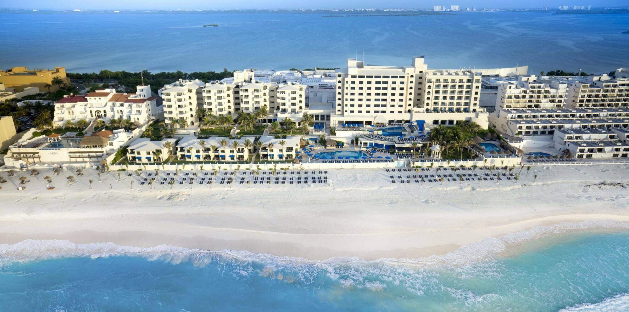 Resort Occidental Tucancún -