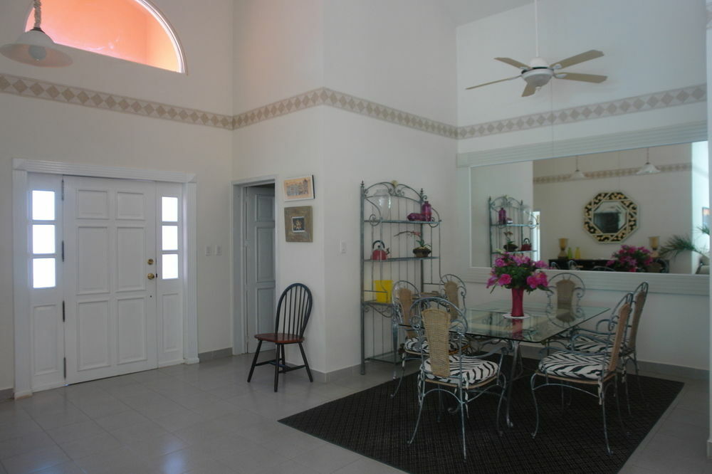 Pensión Residencia Encantos Cancún