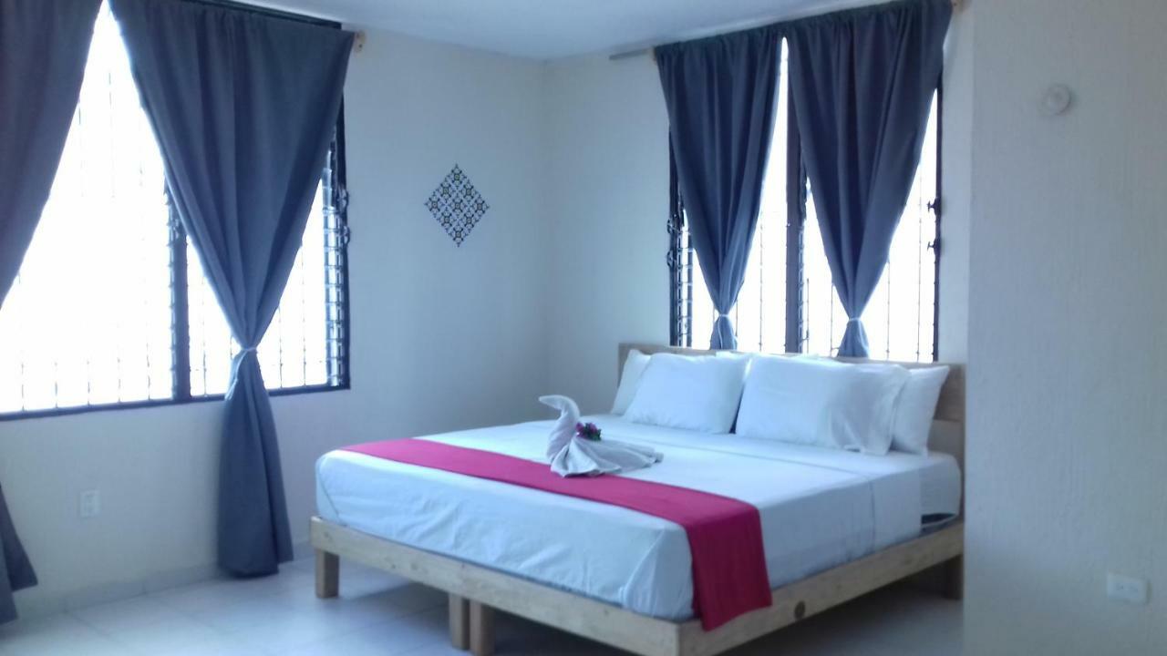 Guest house Casa Bugambilias 2*