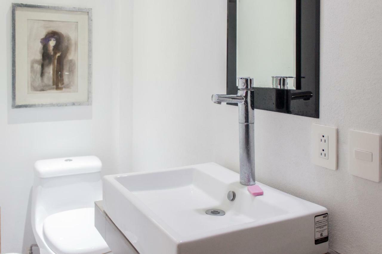 Hostal Vita 4 You Suites *