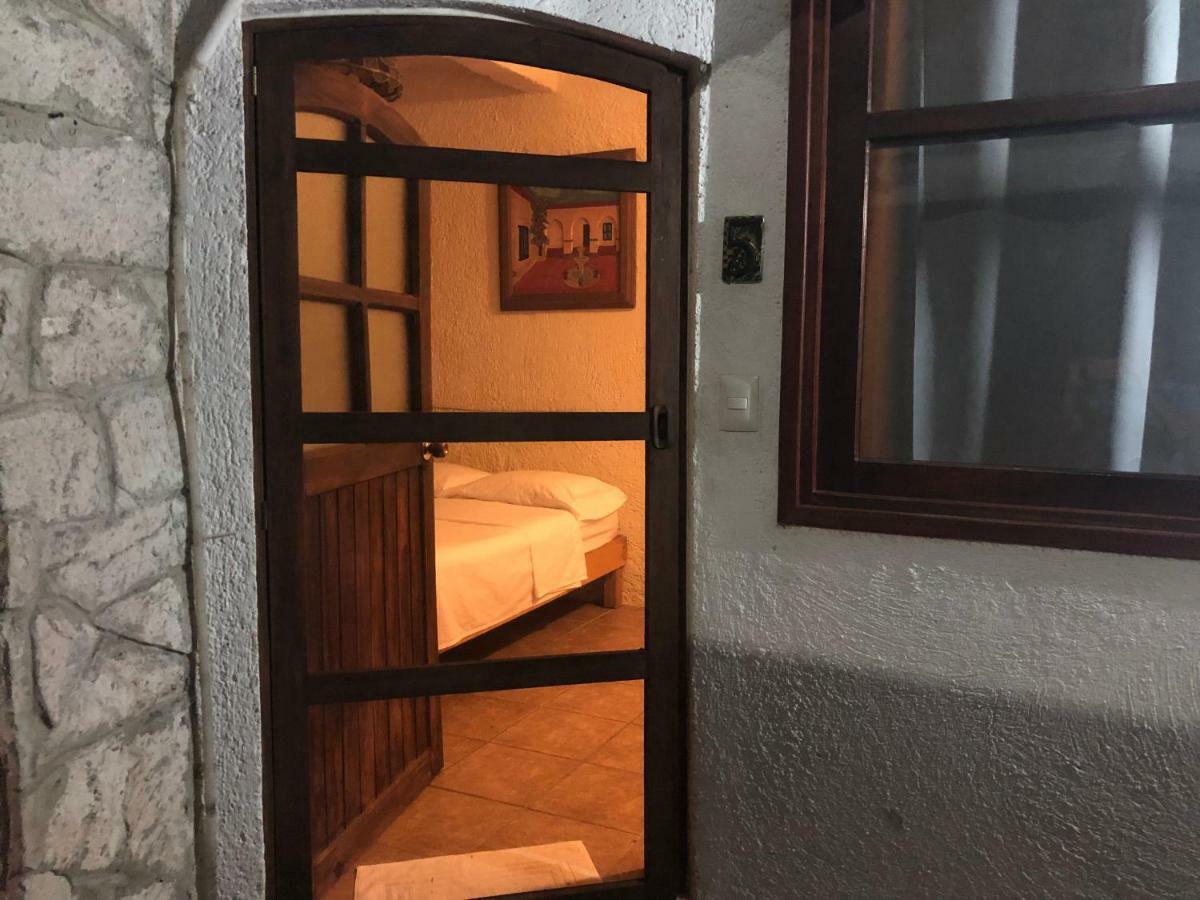 Hostal Akbal *