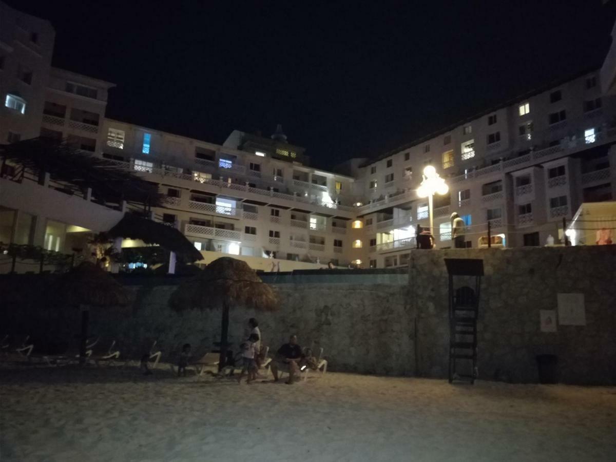 Apartamento Ocean Front Suite, Balcony, Kitchen. *