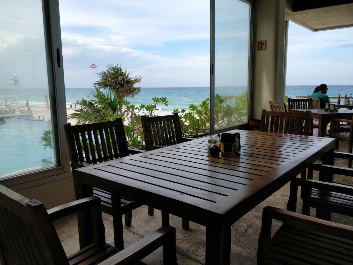 Apartamento Ocean Front Suite, Balcony, Kitchen.
