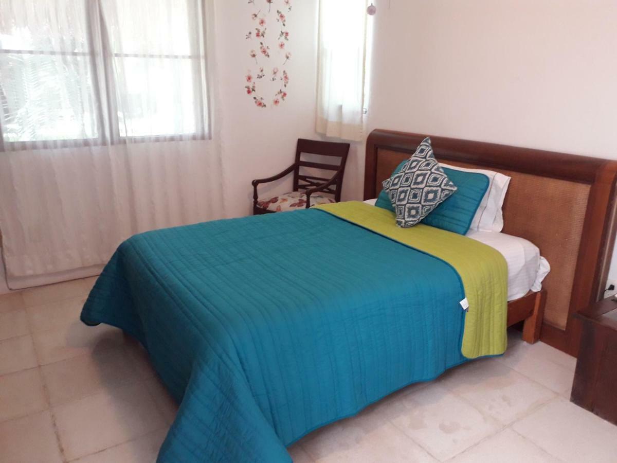Airport Familiar Bed and breakfast 3*