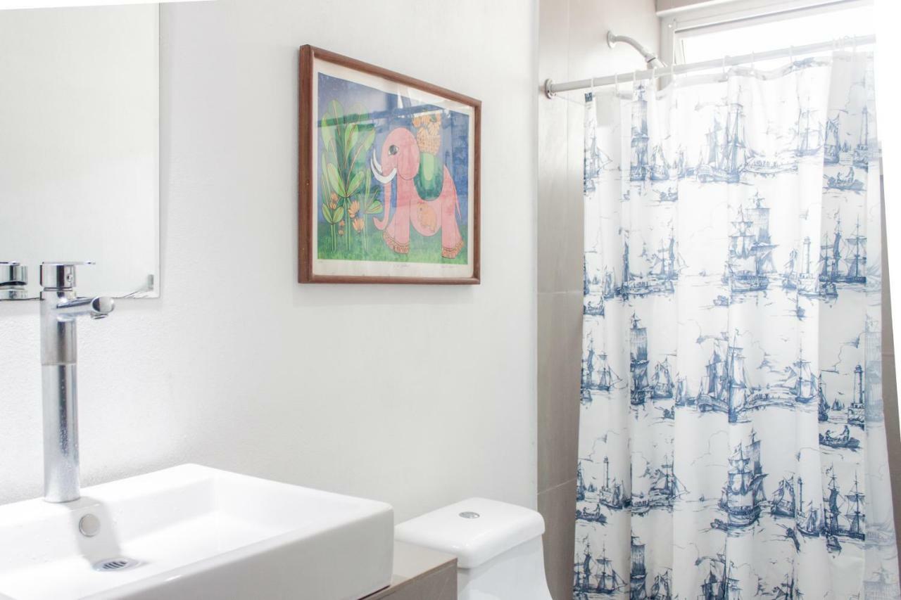 Vita 4 You Suites Hostal *