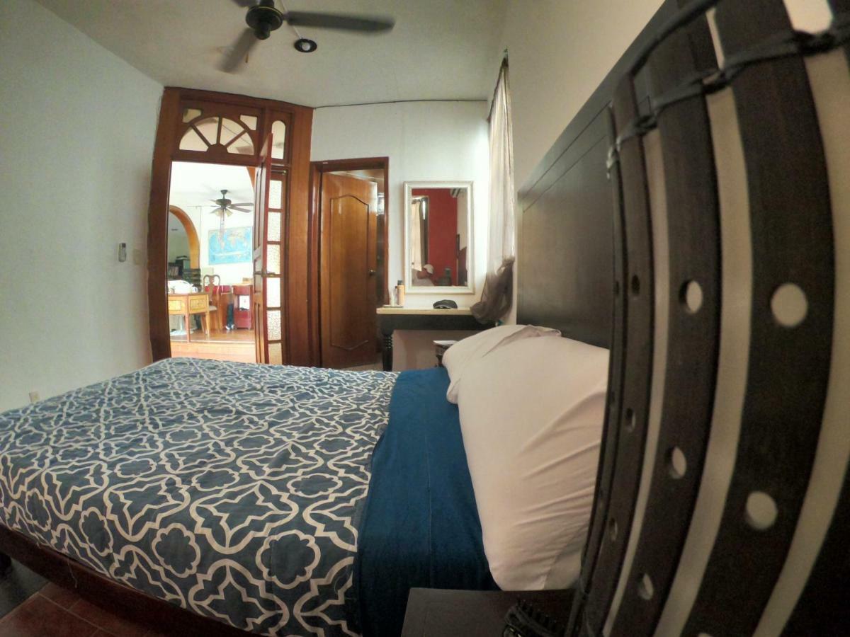 Granada 6 Hostal *