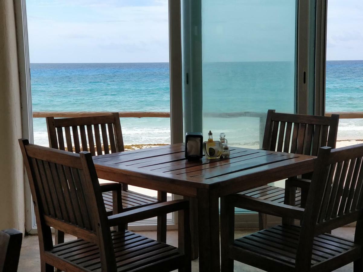 Ocean Front Suite, Balcony, Kitchen.
