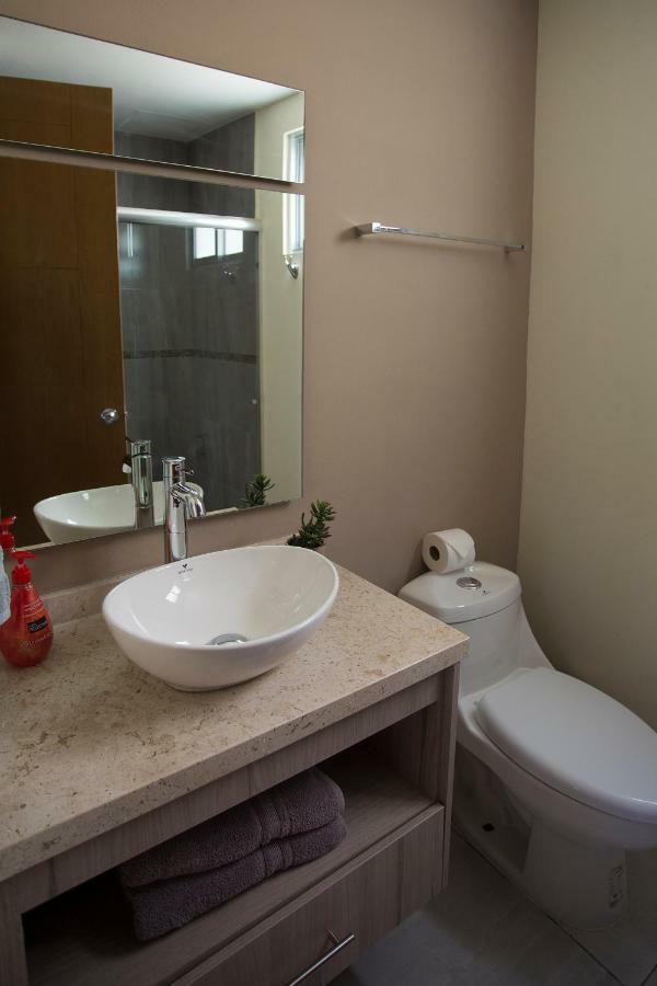 Luxury 2 Bedroom *