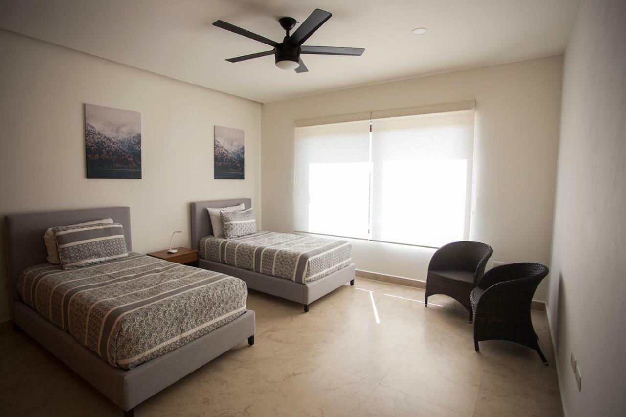 4 Bedroom House- Beach, Private Pool&jacuzzi Apartamento *