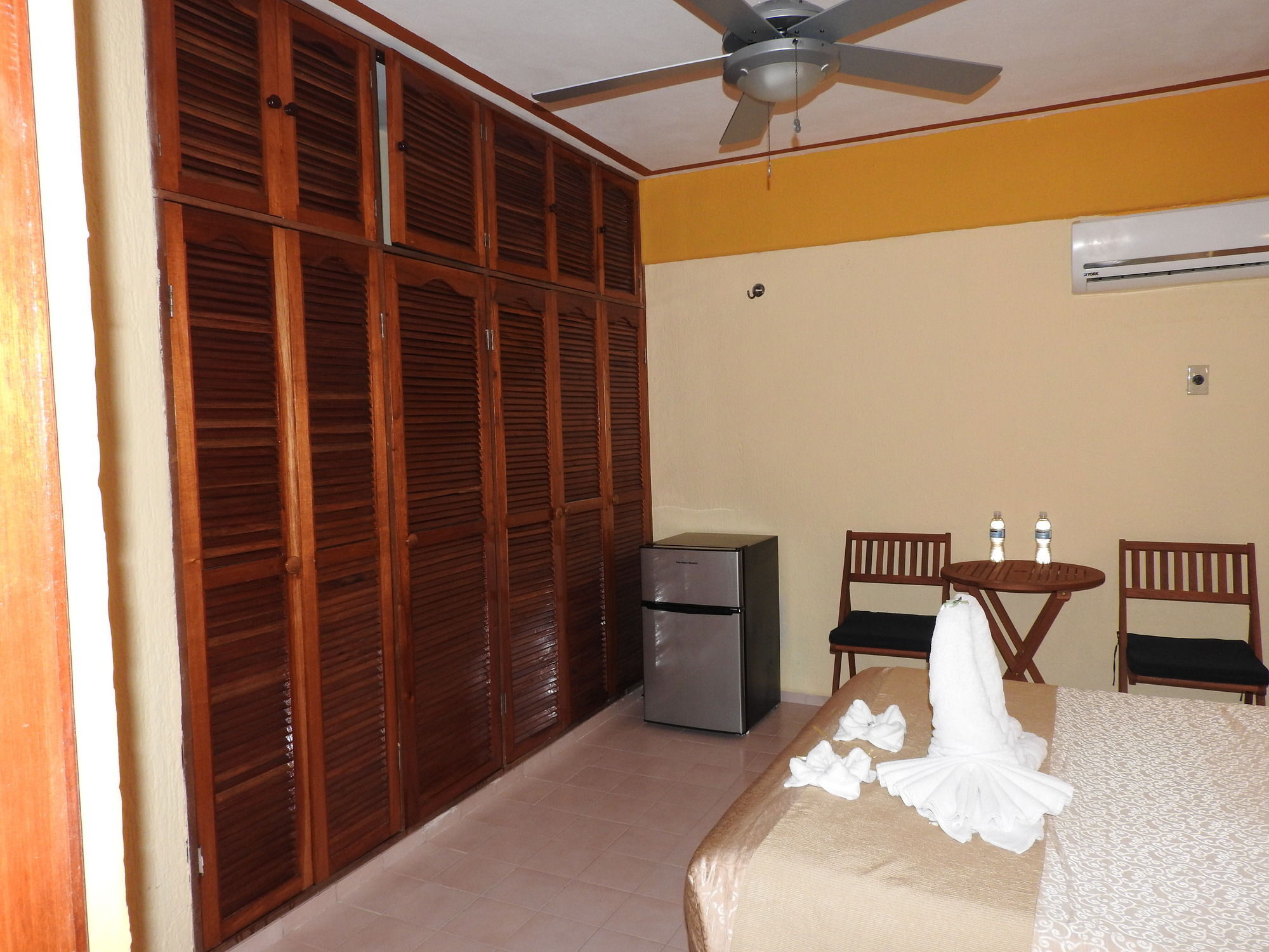 Hotel Casa Mallorca Cancún
