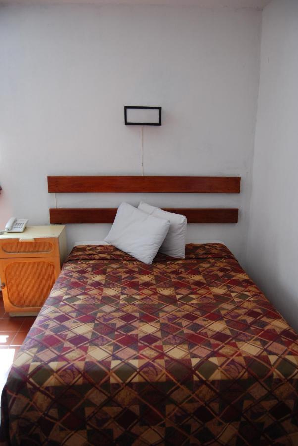 Alux Hotel