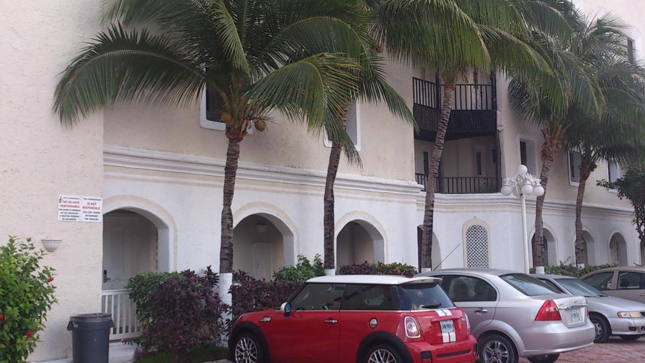 Apartamento Ocean Front Suite, Balcony, Kitchen. *