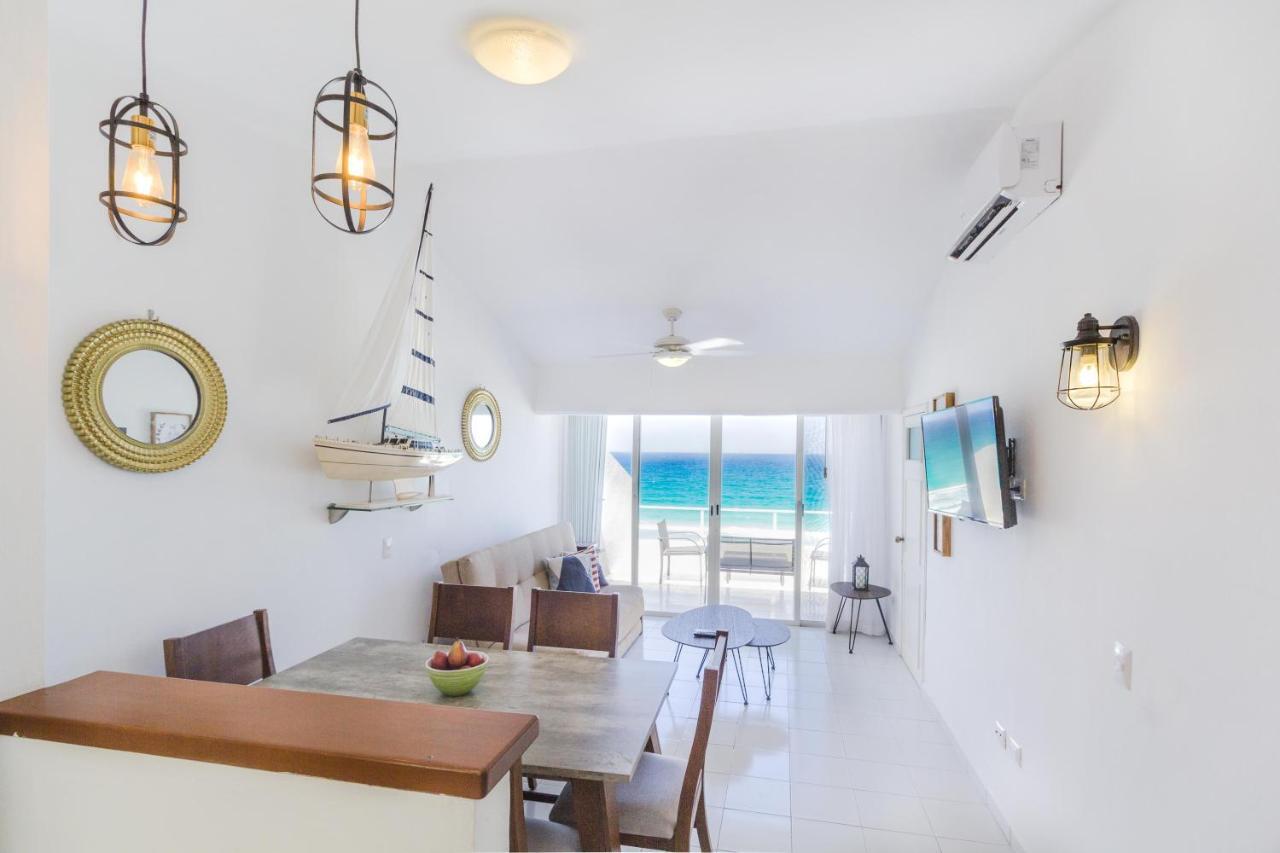 Penthouse Ocean Front, Steps To The Beach Apartamento