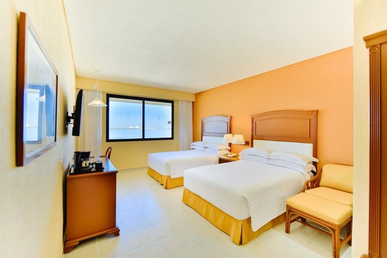Resort Occidental Tucancún - 4*