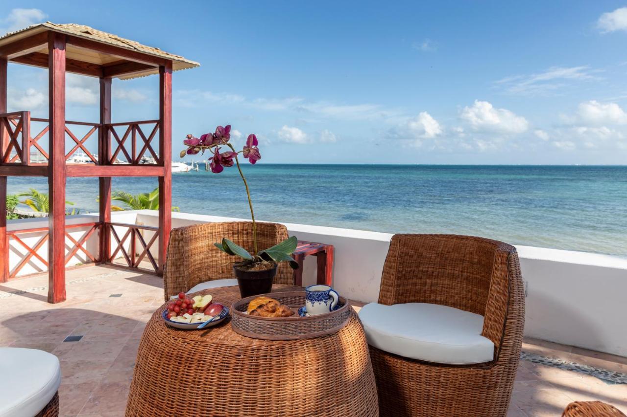 Naha #12 Cancún