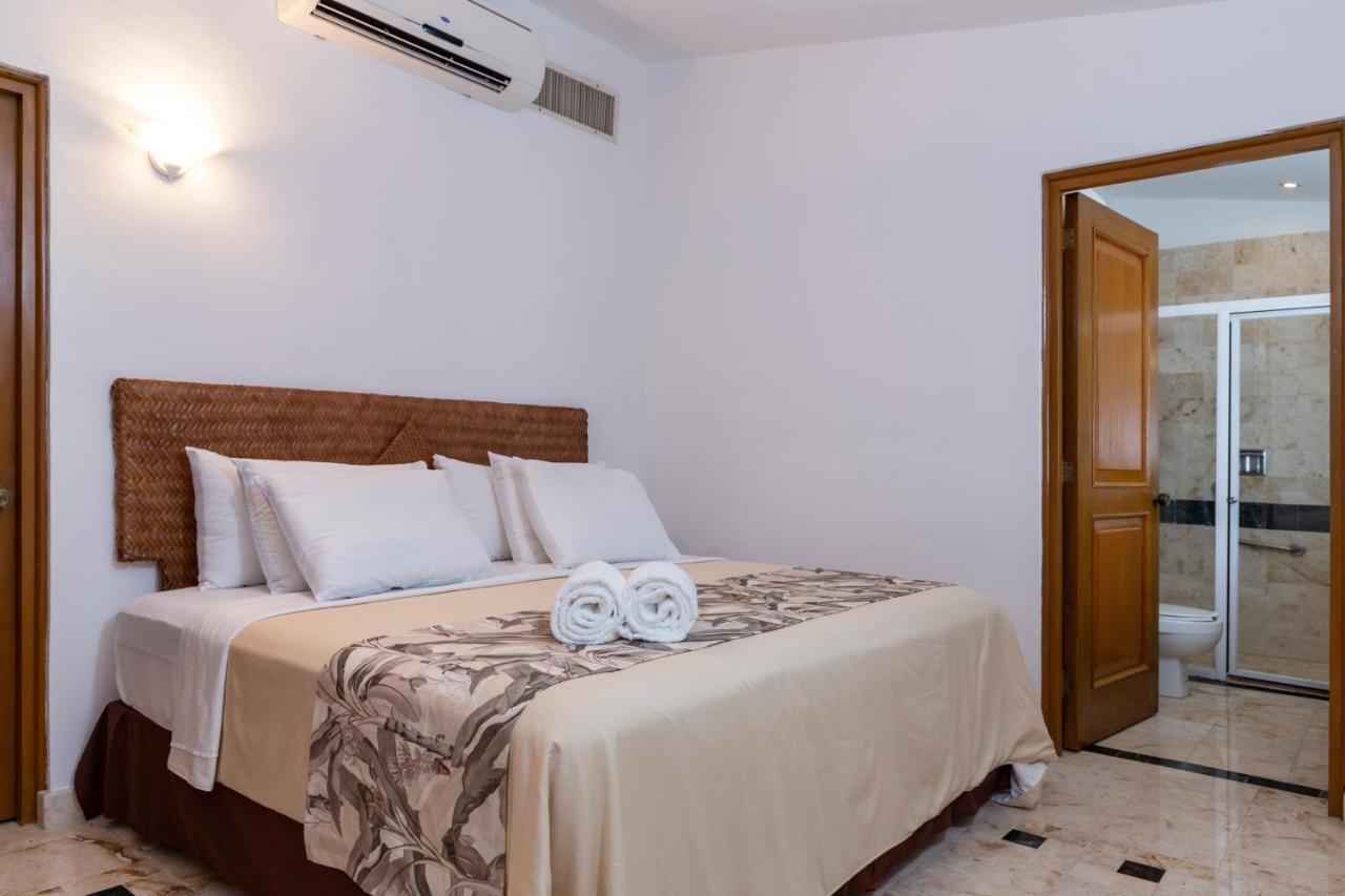 Villa Naha #12 *