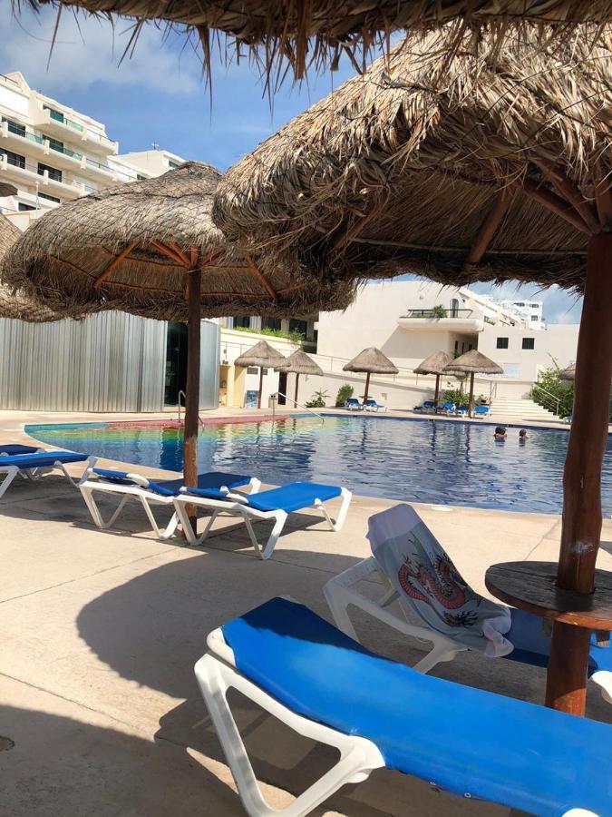 Beachfront 4br Zone * Cancún