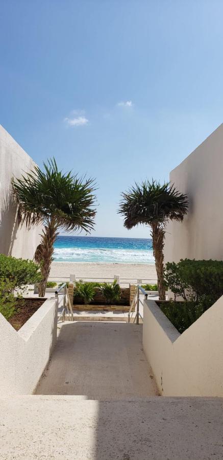 Villa Beachfront 4br Zone