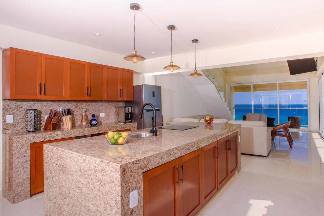 2 Story Oceanfront Penthouses On Beach! Cancun
