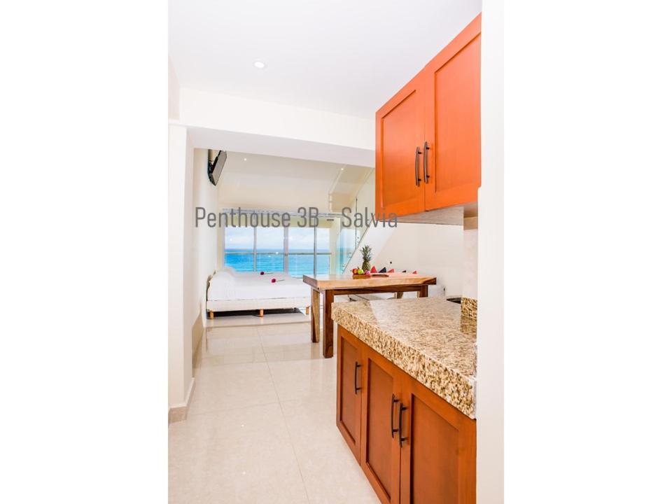 2 Story Oceanfront Penthouses On Beach! Aparthotel