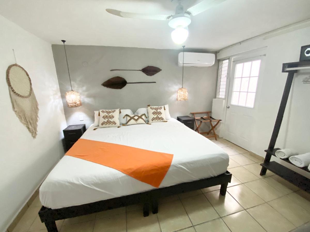 Cocos Apartment *