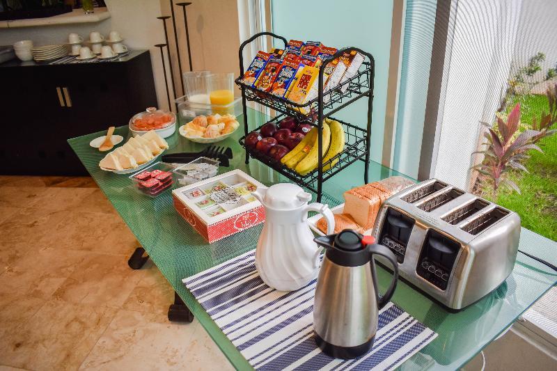 Palmeras Hotel 3*