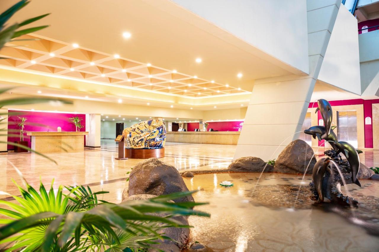 Crown Paradise Club 5*