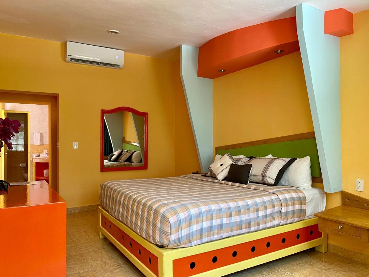 Villa Eight Bedroom Beach House *