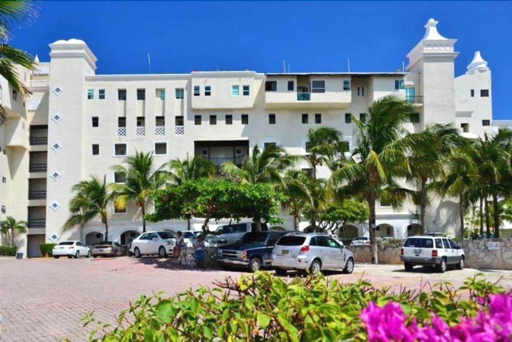 Penthouse 07 Hotel 4*