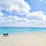 Departamento sobre la playa Cancun