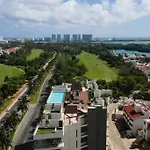 Beautiful Room Well Located In The Hotel Zone Of Cancun