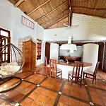 Villa Blanca