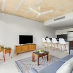 Spacious Large Loft With Pool