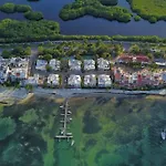 Beachfrontsven Svenjovic At Y Ahoo C Om