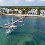 Beachfrontsven Svenjovic At Y Ahoo C Om