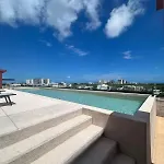 New Business Centric Loft With Gym And Pool
