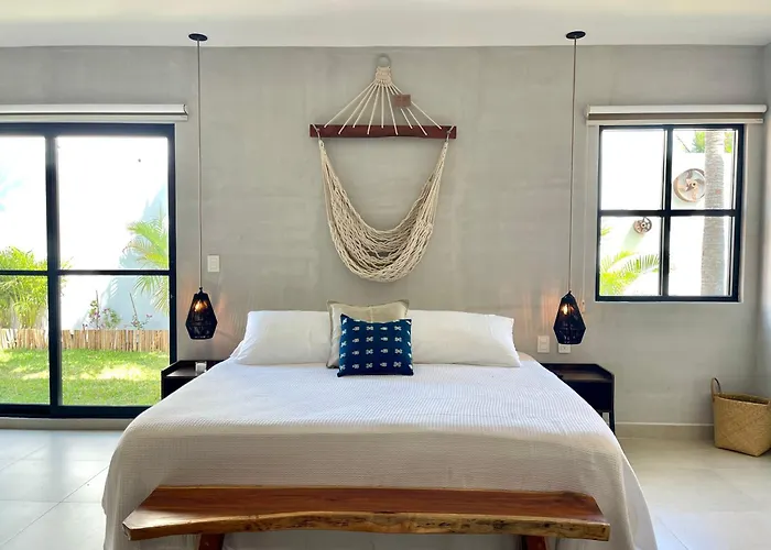 *Casa Aluxes- Guesthouse*