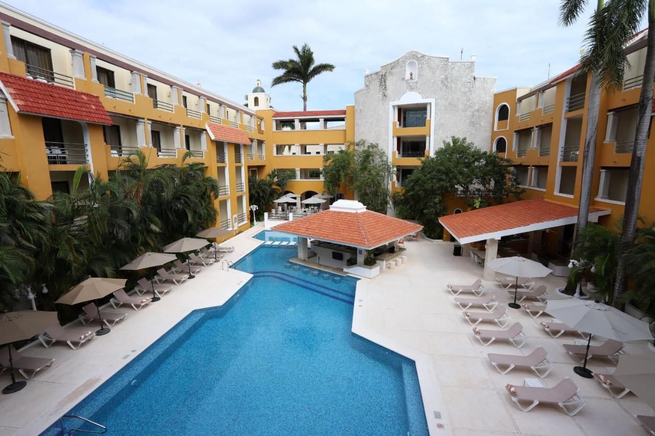 Hotel Adhara Hacienda Cancún