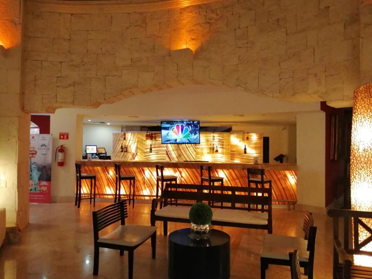 Hotel Adhara Hacienda