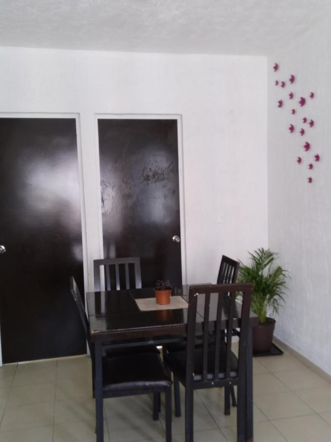 Departamento Vacacional Monte Mola Todo Lo Que Necesitas, Wifi,smart Tv,alberca, Clima, Tiendas Cerca,porton Electrico,estacionamiento * Cancún