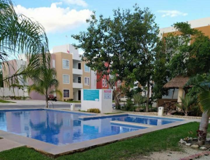 Departamento Vacacional Monte Mola Todo Lo Que Necesitas, Wifi,smart Tv,alberca, Clima, Tiendas Cerca,porton Electrico,estacionamiento Apartamento *