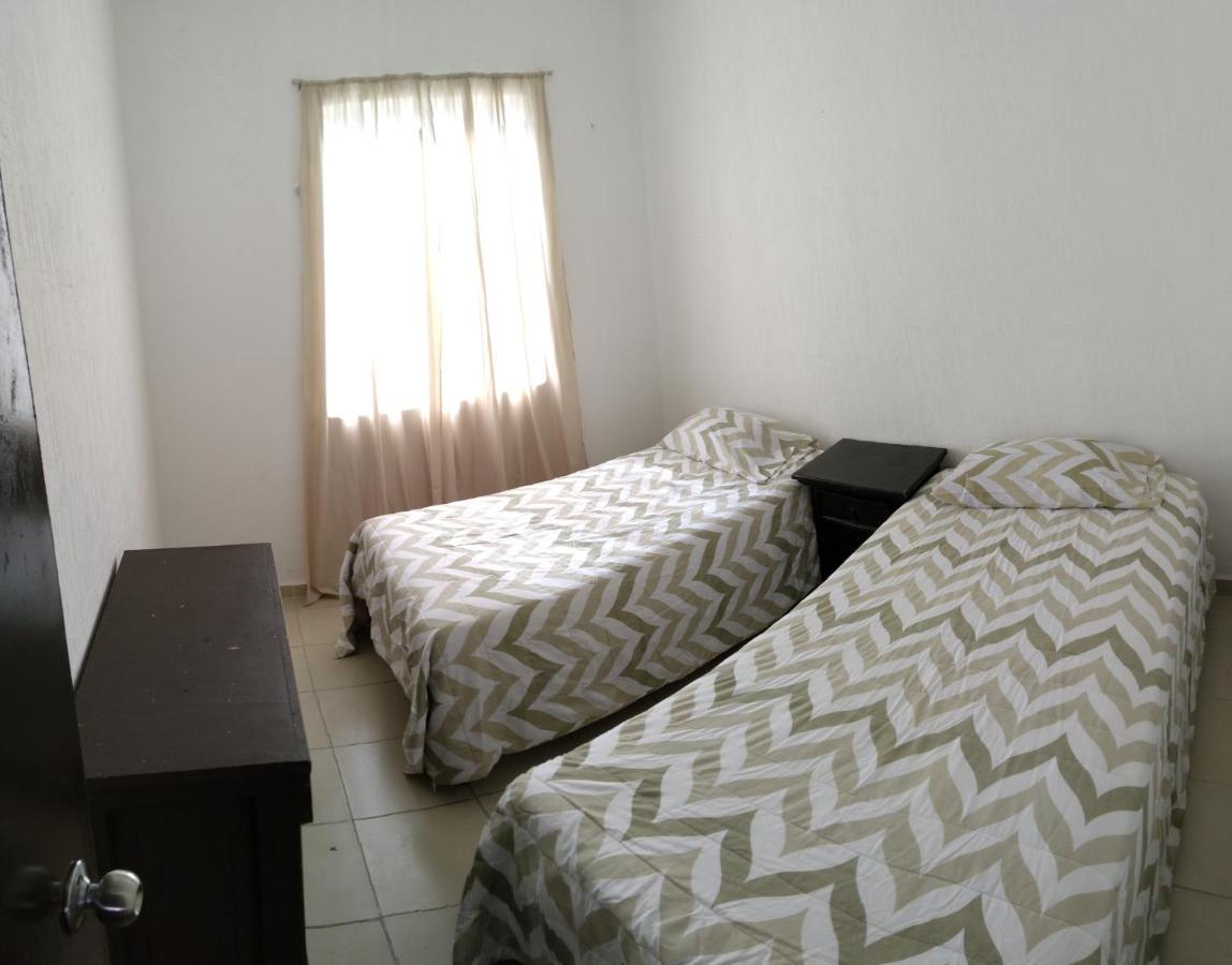 Apartamento Departamento Vacacional Monte Mola Todo Lo Que Necesitas, Wifi,smart Tv,alberca, Clima, Tiendas Cerca,porton Electrico,estacionamiento *