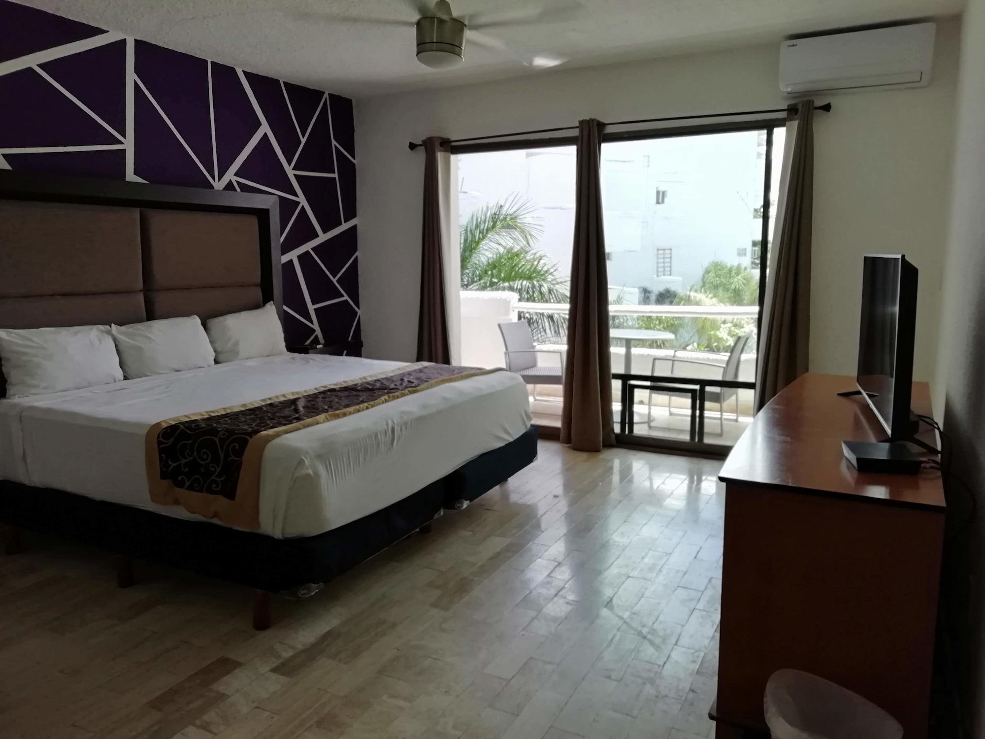 16 Hotel
